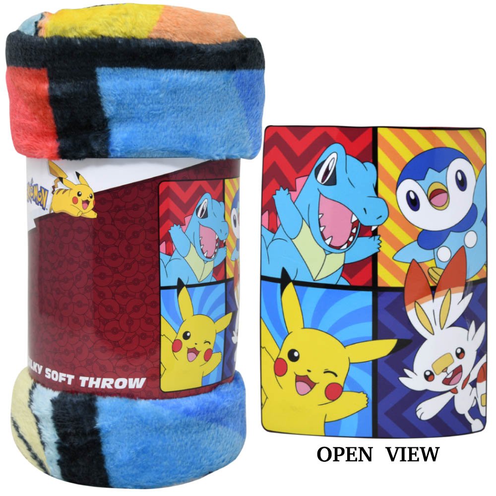 Pokemon 46x60" Silk Touch Throw Blanket